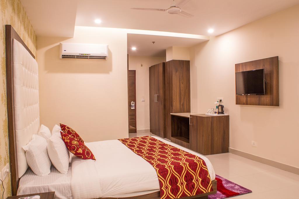 Hotel JSR Continental Dehradun Camera foto