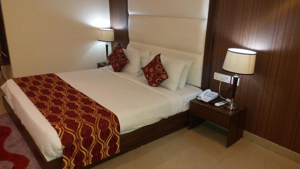 Hotel JSR Continental Dehradun Camera foto