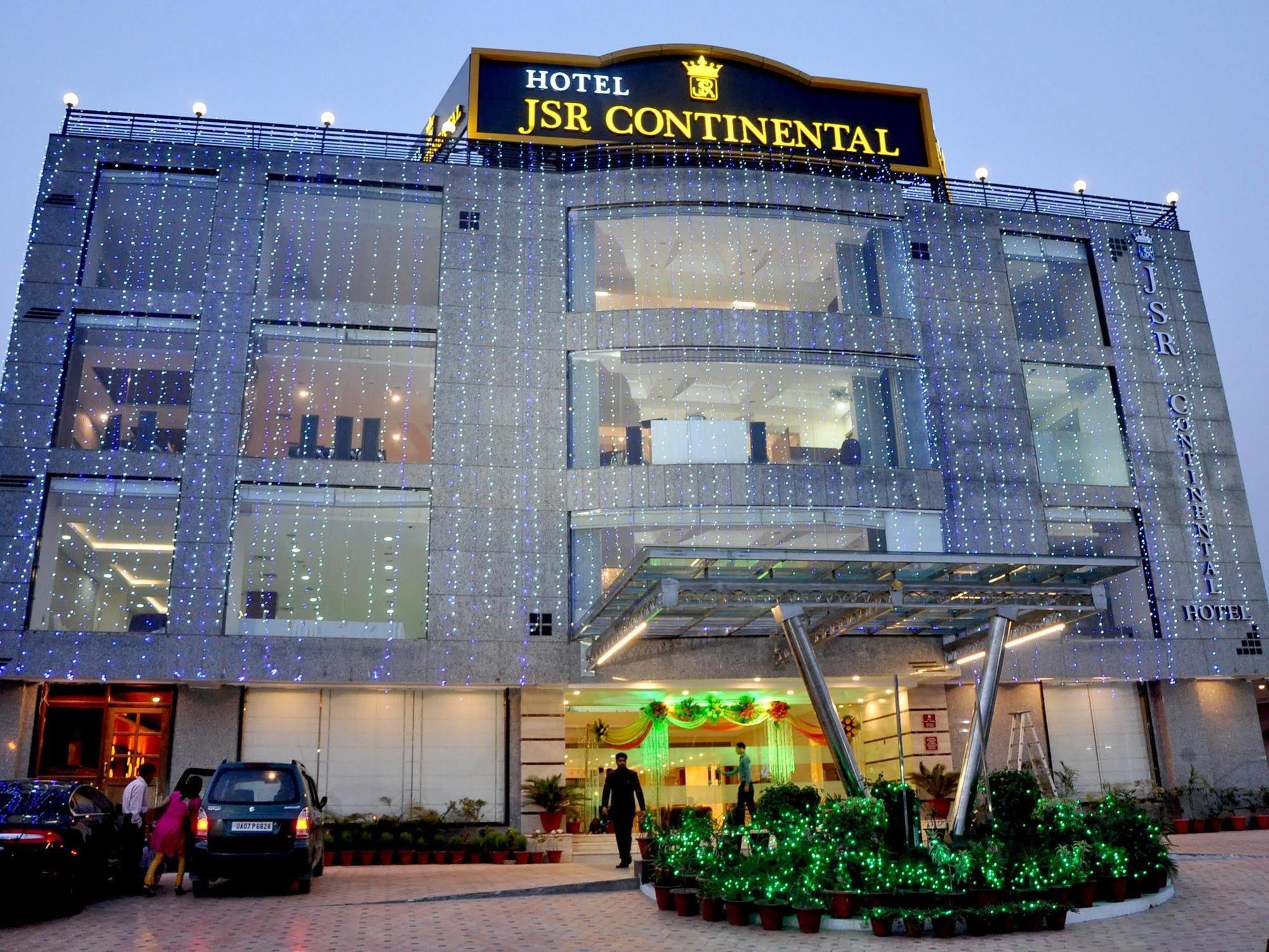 Hotel JSR Continental Dehradun Esterno foto