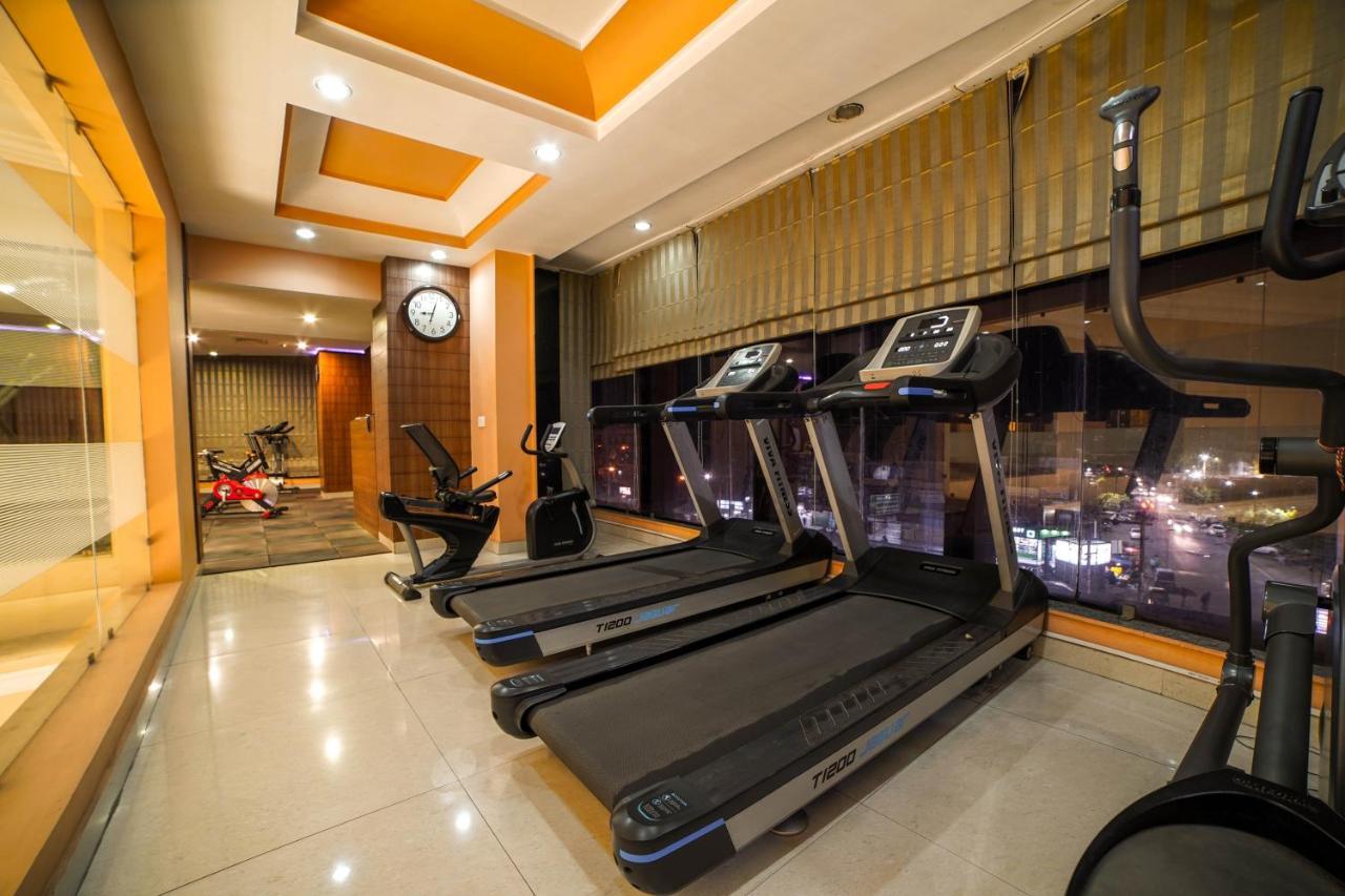 Hotel JSR Continental Dehradun Esterno foto